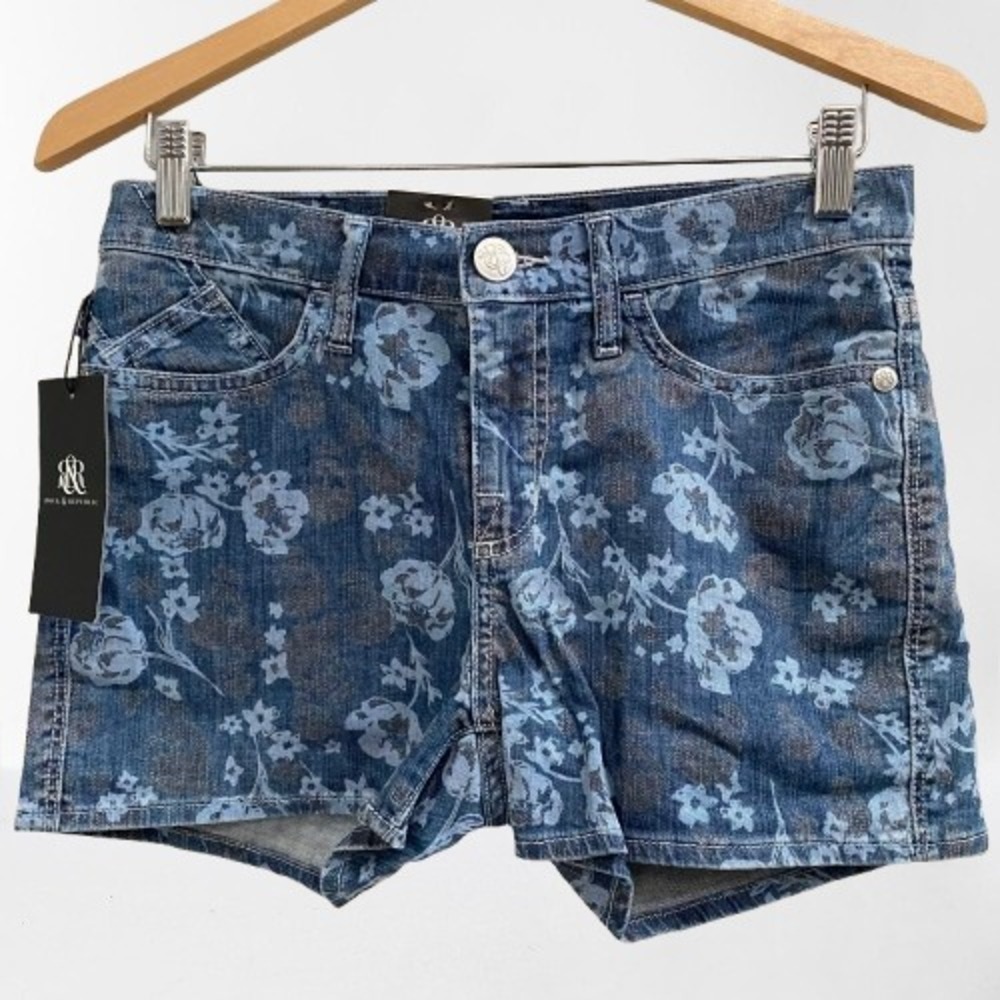 NEW Rock & Republic Lolita Lady of the‎ Dead Denim Shorts Size 4